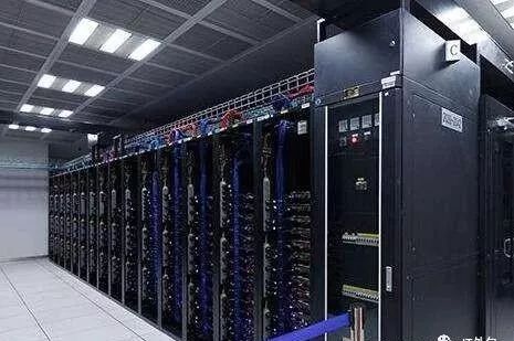 服務器驅動、用途與機房部署 計算機系統服務的核心